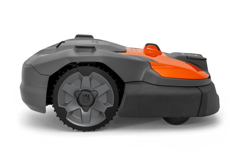 Husqvarna Automower 580 EPOS® — Sportrasen-Mähroboter | Dancover