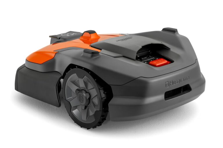 Husqvarna Automower 580 EPOS® — Sportrasen-Mähroboter | Dancover