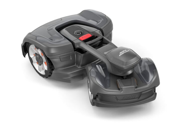 Husqvarna Automower 435X AWD NERA — 4x4 Mähroboter | Dancover