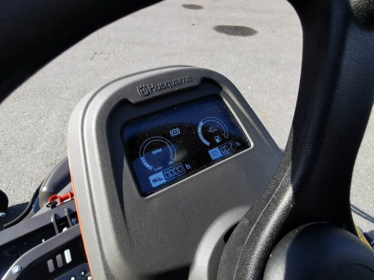 Husqvarna P 525D — Diesel-Frontmäher Hochleistung | Dancover