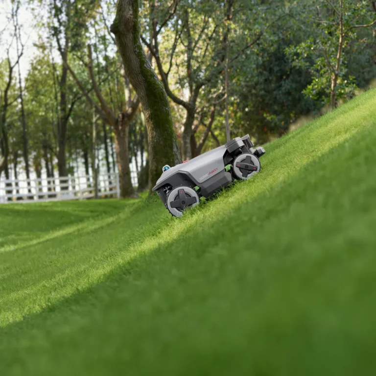 Mähroboter Roborock RockMow Z120 – Ohne Begrenzungskabel, Bis zu 2 000 m²