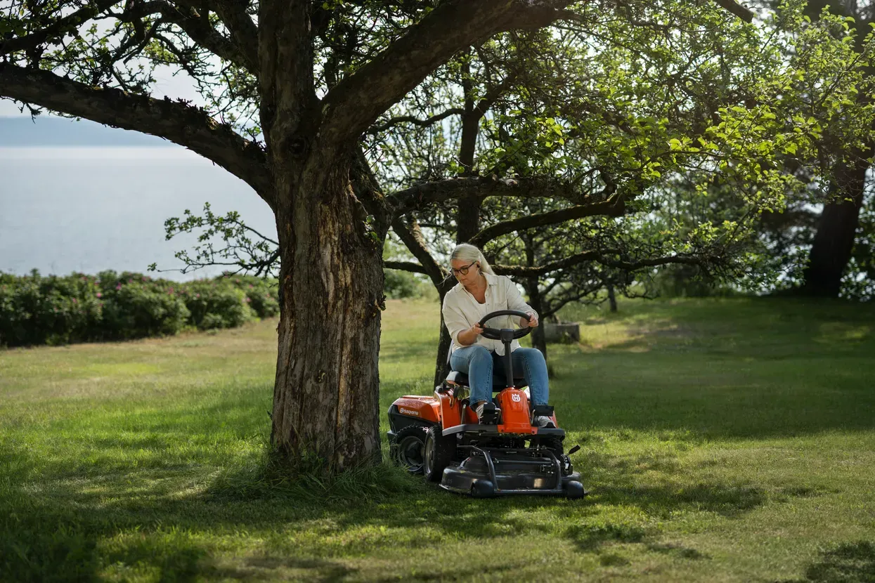 Husqvarna R 112iC Akku-Aufsitzmäher 85cm Frontmäher | Dancover – Image 6