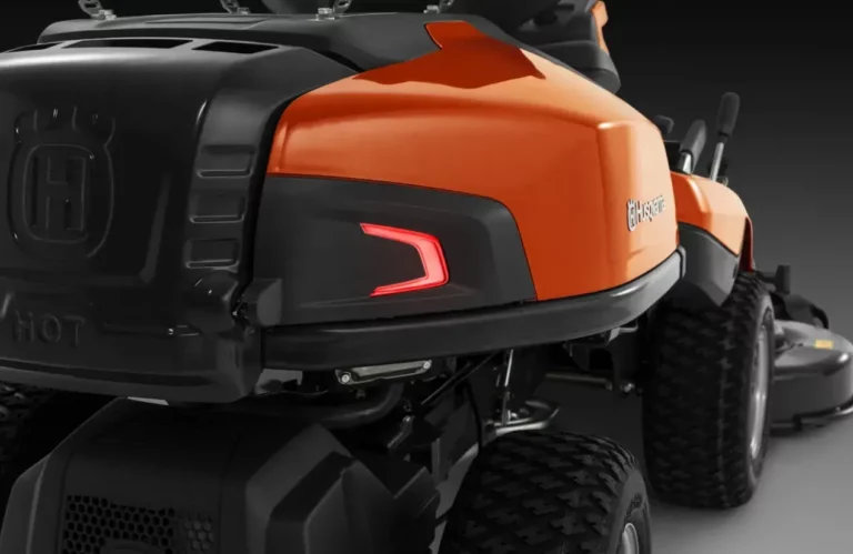 Husqvarna R 316TsX AWD Allrad Kawasaki 9,7 kW Servolenkung | Dancover