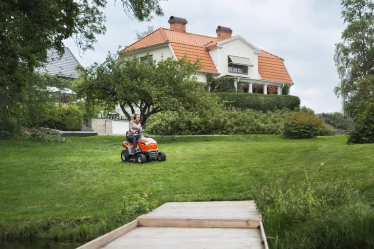 Husqvarna TS 112 Aufsitzmäher 95 cm — Kompakt | Dancover