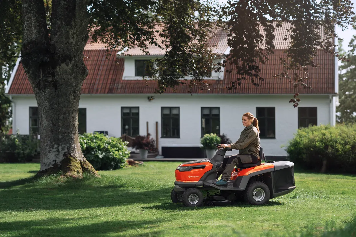 Husqvarna TC 100i Akku-Aufsitzmäher — Mit Fangkorb | Dancover – Image 5