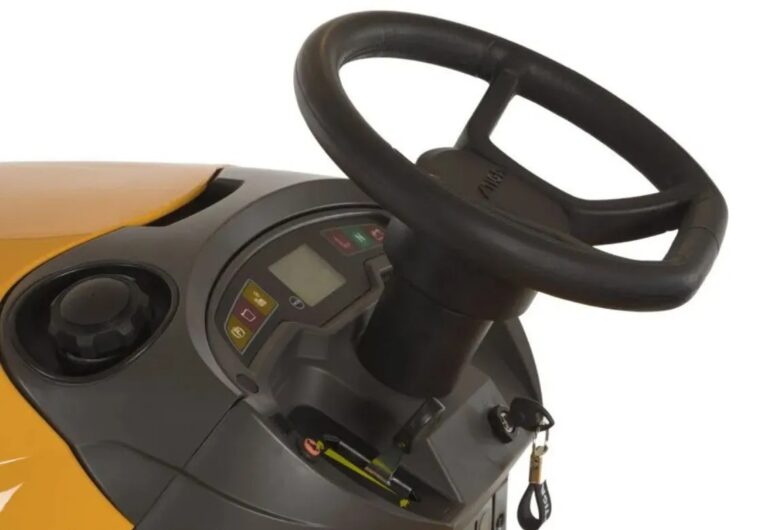STIGA ESTATE 7102W ST600 TWIN