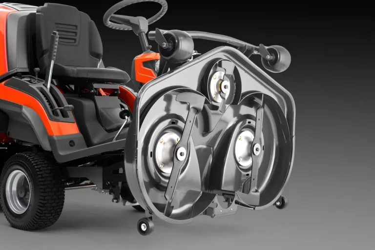 Husqvarna RC 320Ts AWD Rider Grasfangbox 300L Allrad | Dancover