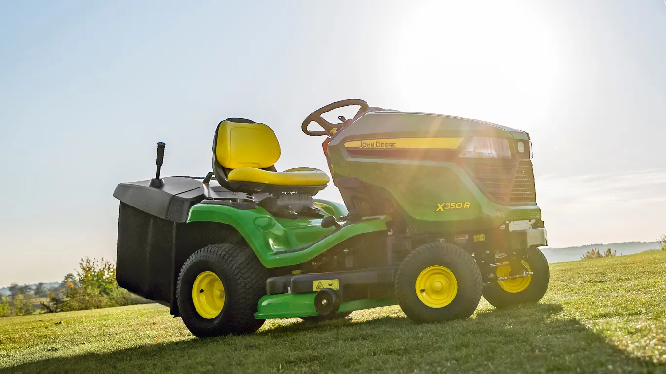 John Deere X350R Rasentraktor 107cm 300L Kawasaki V-Twin | Dancover – Image 2