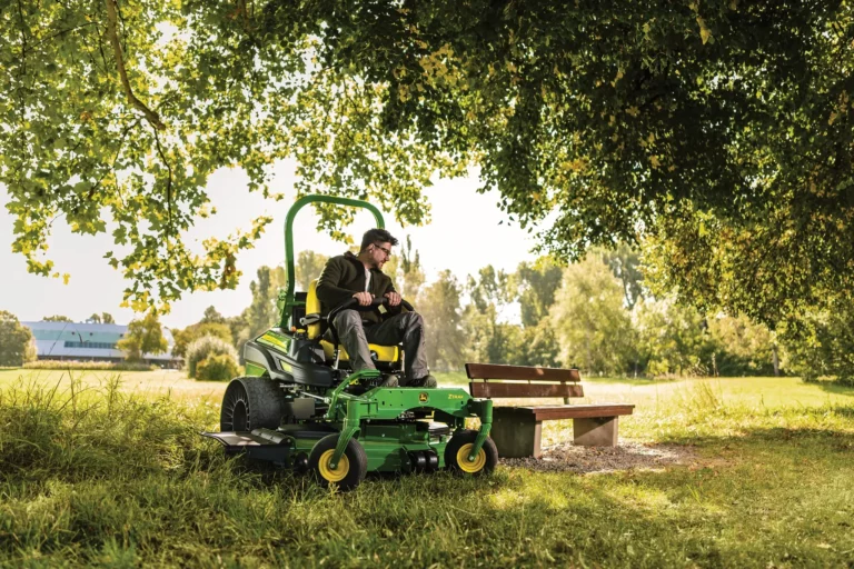 John Deere Z994R Diesel Zero-Turn 137/152cm 24,7PS Profi | Dancover