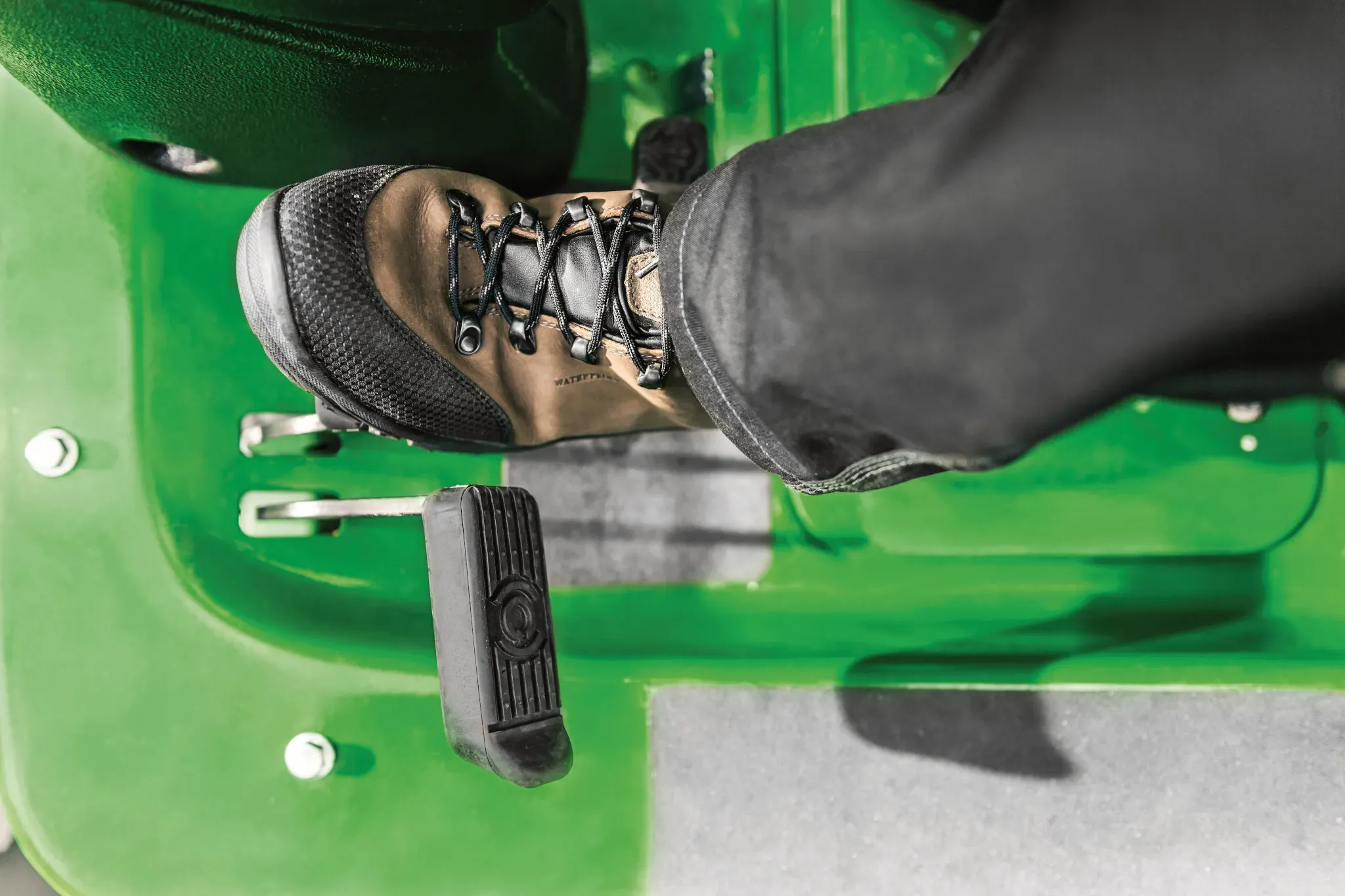 John Deere 1550 TerrainCut Frontmäher Diesel 4WD | Dancover – Image 5