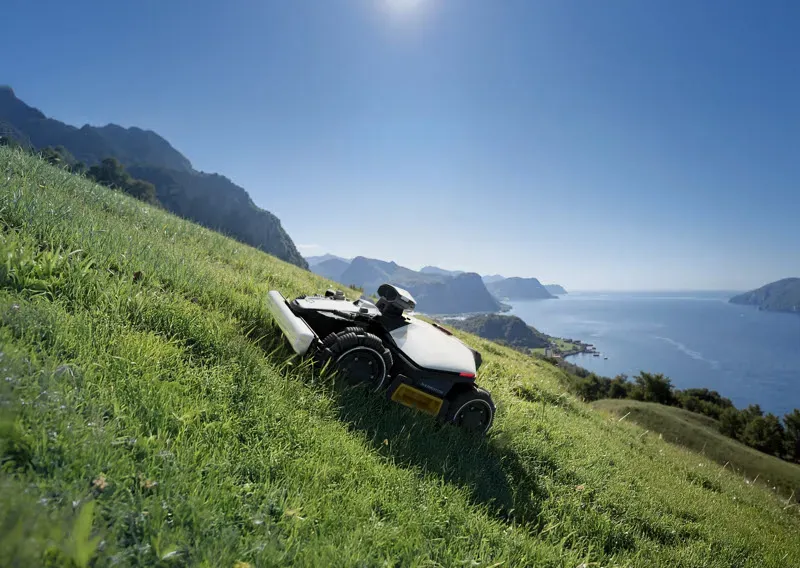 Mammotion Luba 2 AWD Mini – Kabelloser Mähroboter mit Allradantrieb, KI-Vision und 80 % Steigung für bis zu 1.000 m² – Image 3